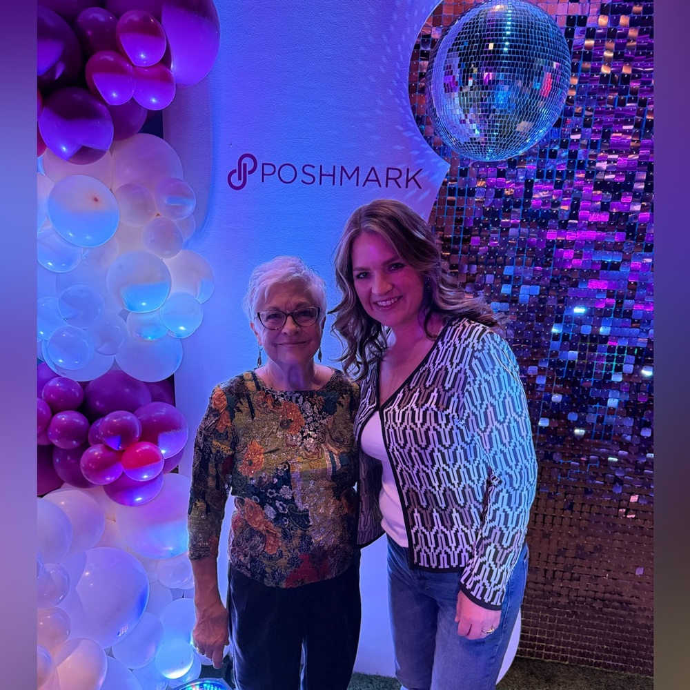 Meet your Posher, Kira